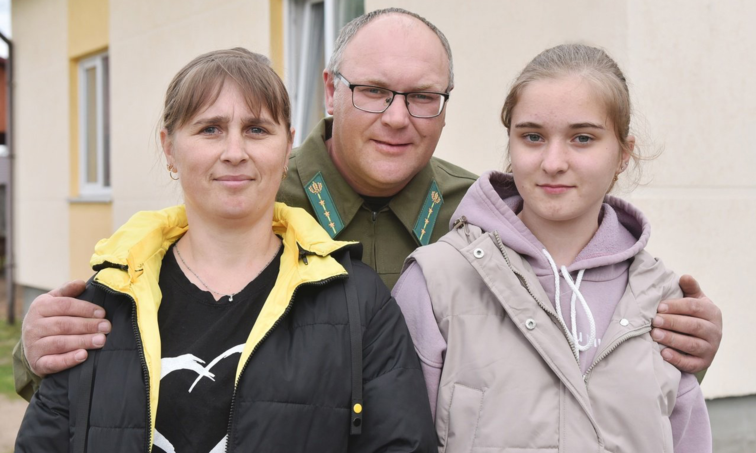 Многодетная семья Гавриловых из г.п. Юратишки принимала поздравления от областной профсоюзной организации работников леса и природопользования